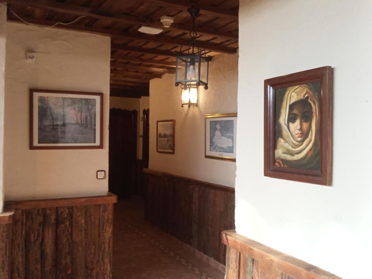 Hotel Villa De Berzocana 외부 사진