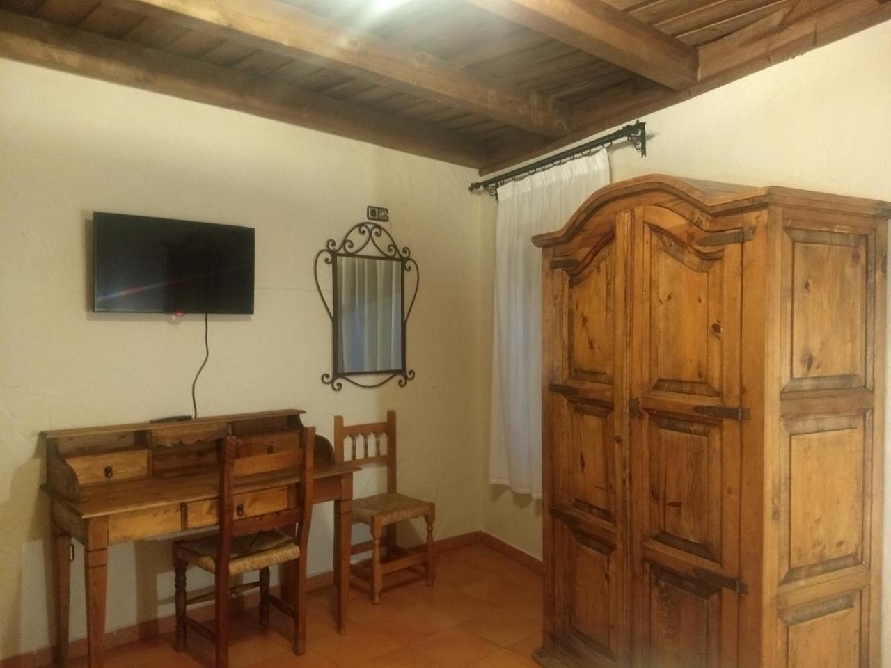 Hotel Villa De Berzocana 외부 사진