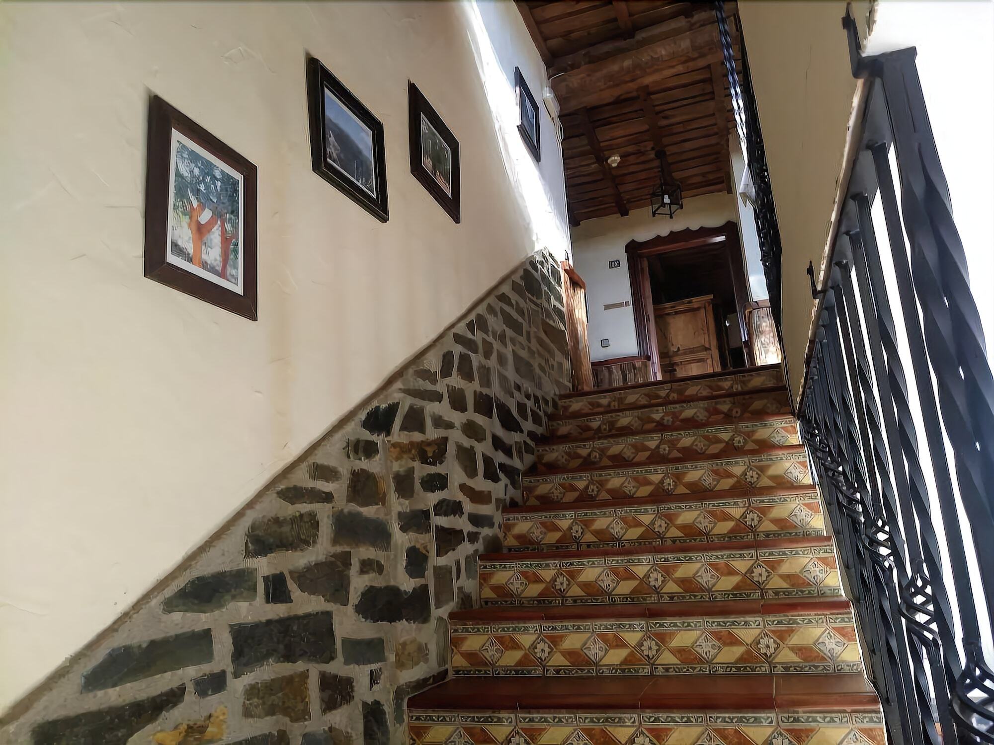 Hotel Villa De Berzocana 외부 사진